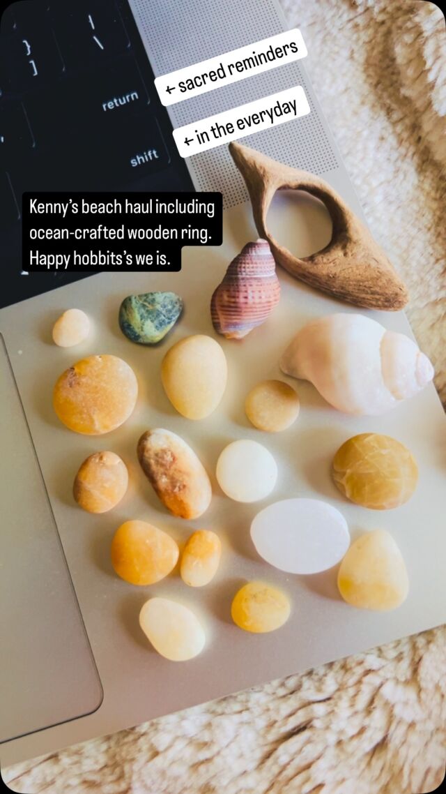 I stayed in bed and recorded my Tuesday musings with meadow views, he rode his bike to the shore and brought me treasures ✨ Including this cool sea crafted wooden ring! In looking at the photo I saw the sacred reminders shining right beneath my fingers every day: Shift. Return. 🥹 

#homeawayfromhome